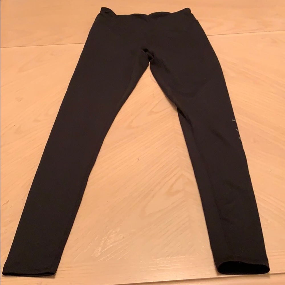 Black Oakley workout pants